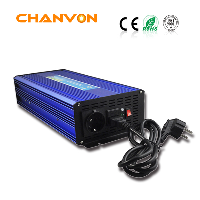 Pure sine ware power inverter with charger